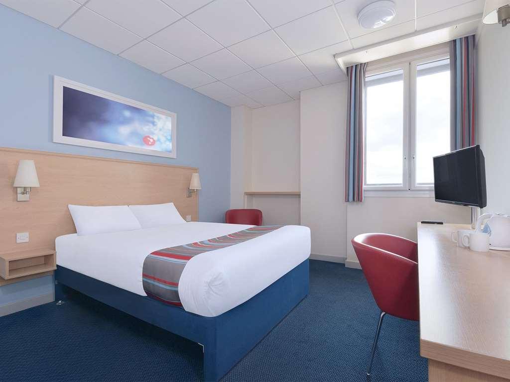 Travelodge Okehampton Whiddon Down Habitación foto